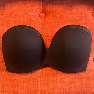 Black Strapless Bra
